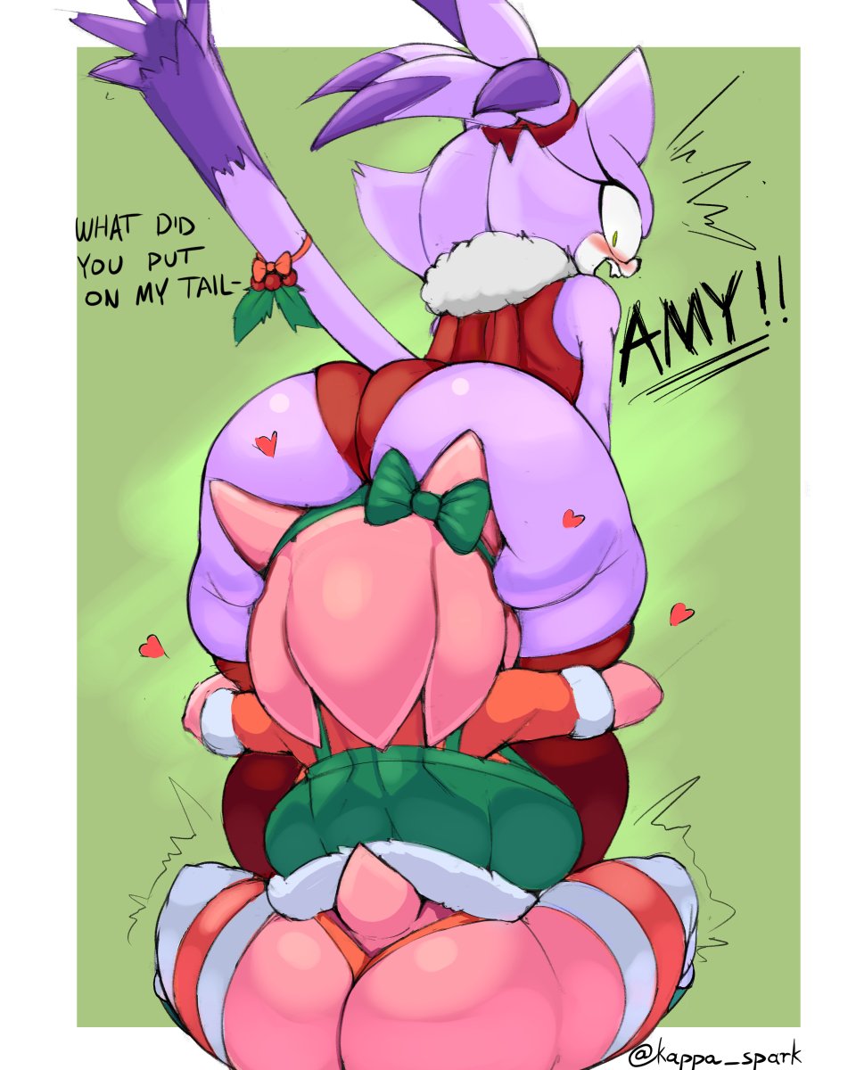 Christmas is on the horizon and while Blaze doesn't fully understand the holiday, she's still willing to get dressed for the occasion.

It's a shame that outfit was way too small for her, and that someone left a mistletoe on both her tail and chest~.