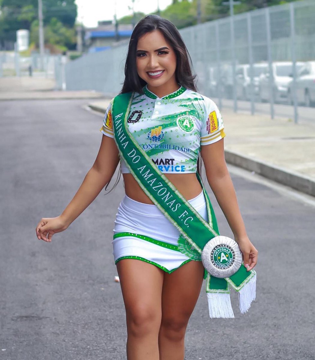 AFutcl's tweet photo. A minha rainha não chegou na final do @abordorealityfc ,mais aqui saiba que você é e sempre vai ser nossa rainha, minha menina @nicolycsil 😍💪💚 https://t.co/M4MuryTKpC