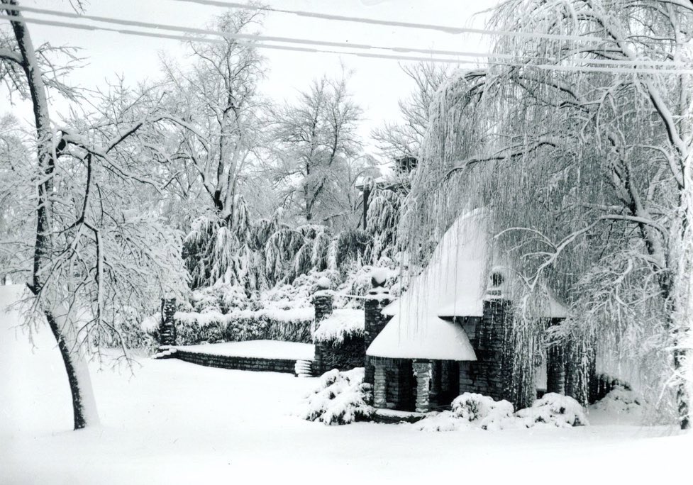 LMULibraries's tweet photo. ❄️ It is the first day of winter ❄️Will campus be covered in snow once again?  #lmu #lmulibraries #lmuarchives #lincolnmemorialuniversity https://t.co/vb7mvdBsZ2