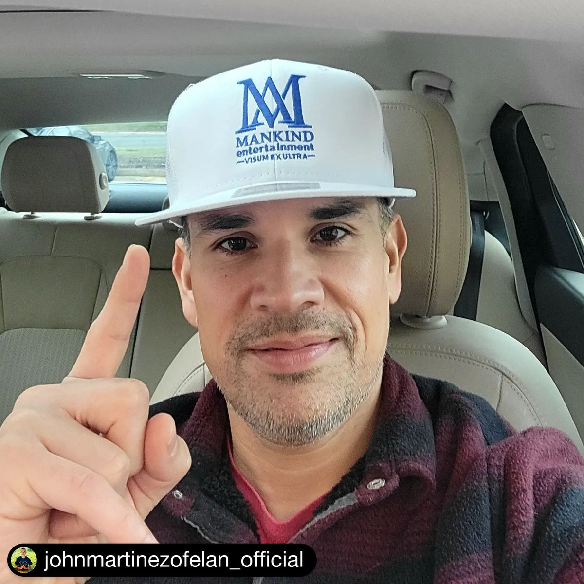 #RT First used by early nobles, this symbol has represented some of the greater acts, stories and written legacies on Earth since the first era of hieroglyphics pre-dating the establishment of the global alphabet.

#mankindentertainment #daretodream #companyhats