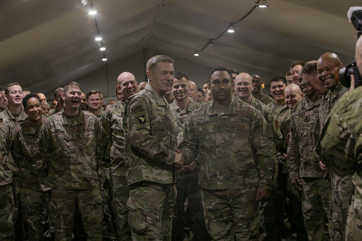 FightingFirst's tweet image. The @ArmyChiefStaff and @USArmySMA visited our forward deployed #BigRedOne Soldiers to recognize them for their hard work, efforts and commitment to our NATO allies. #StrongerTogether #fightingfirst