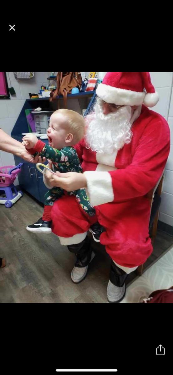 OMG! Santa! I know him!