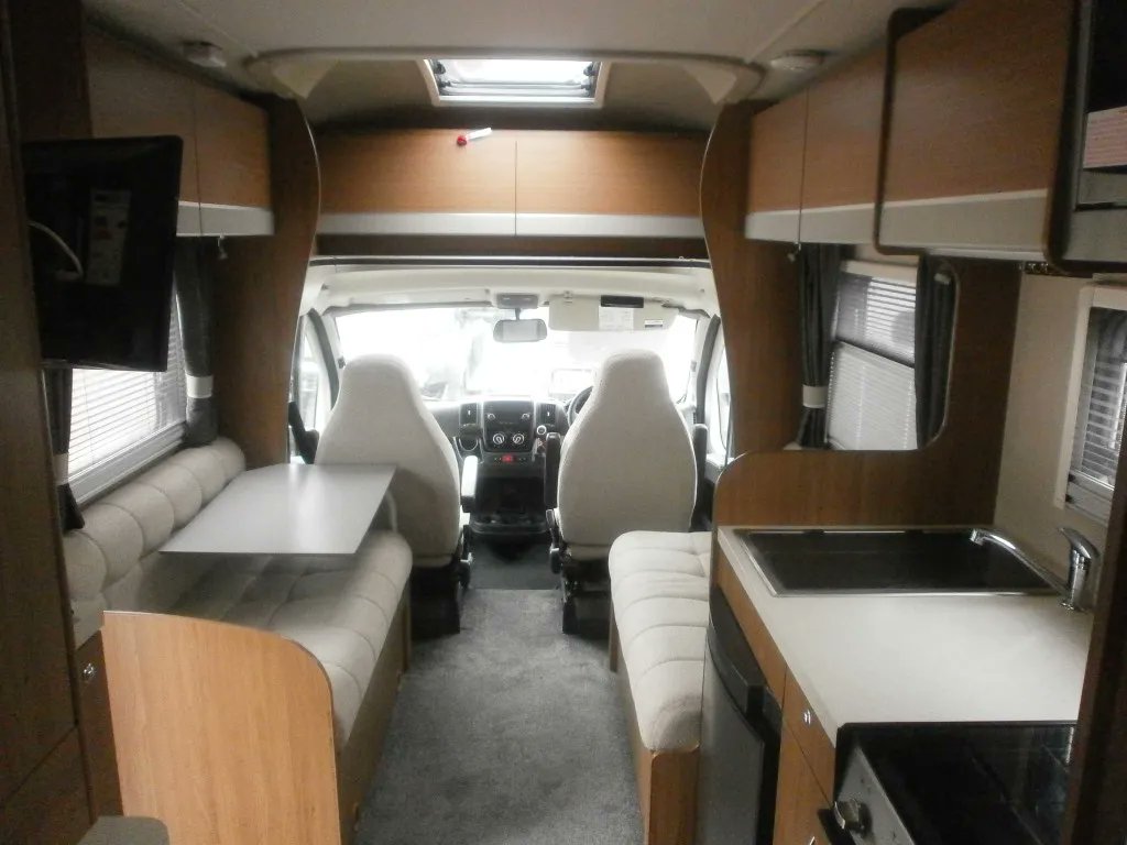 ESHartley's tweet photo. 2017 Auto-Trail Tribute T715

👉 4 berth &amp; 4 belts
👉 TV
👉 Microwave 
👉 Solar panel 
👉 £45,995 

Based at our Cumbria dealership call now for more details 01539 822 450.

#usedautotrail https://t.co/anHDurC3cf