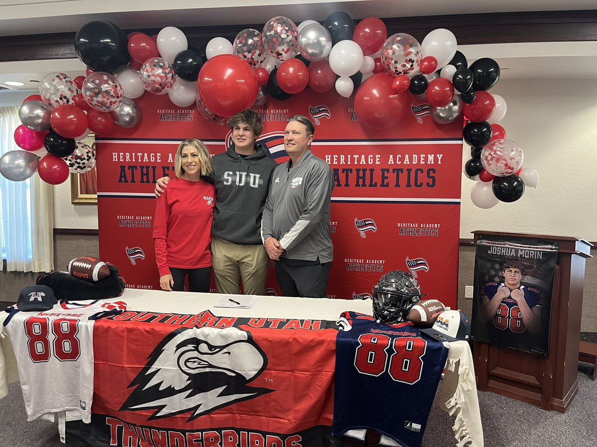 Coach_Reese55's tweet photo. Great day! @Josh_morin88 signing with @SUUFB_ today! Great memories and good luck! Second D1 in as many years!! Let’s keep it going! #nextlevelheroes #signingday #letsgo https://t.co/tmoggGDnAP