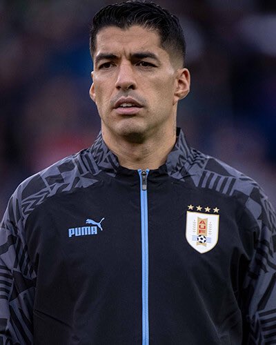 MykeRincon's tweet photo. 🚨 Cruz Azul está interesado en Luis Suárez, le ofreció 2 años por 6 millones de dólares por año (4.5MDD sueldo + 1.5MDD en variables). Gremio está también interesado en el Uruguayo. 

El jugador va a decidir, quiere esperar, pero la mejor oferta es la del club Mexicano. 🇺🇾🇲🇽🇧🇷 https://t.co/Giu6rfKyH3