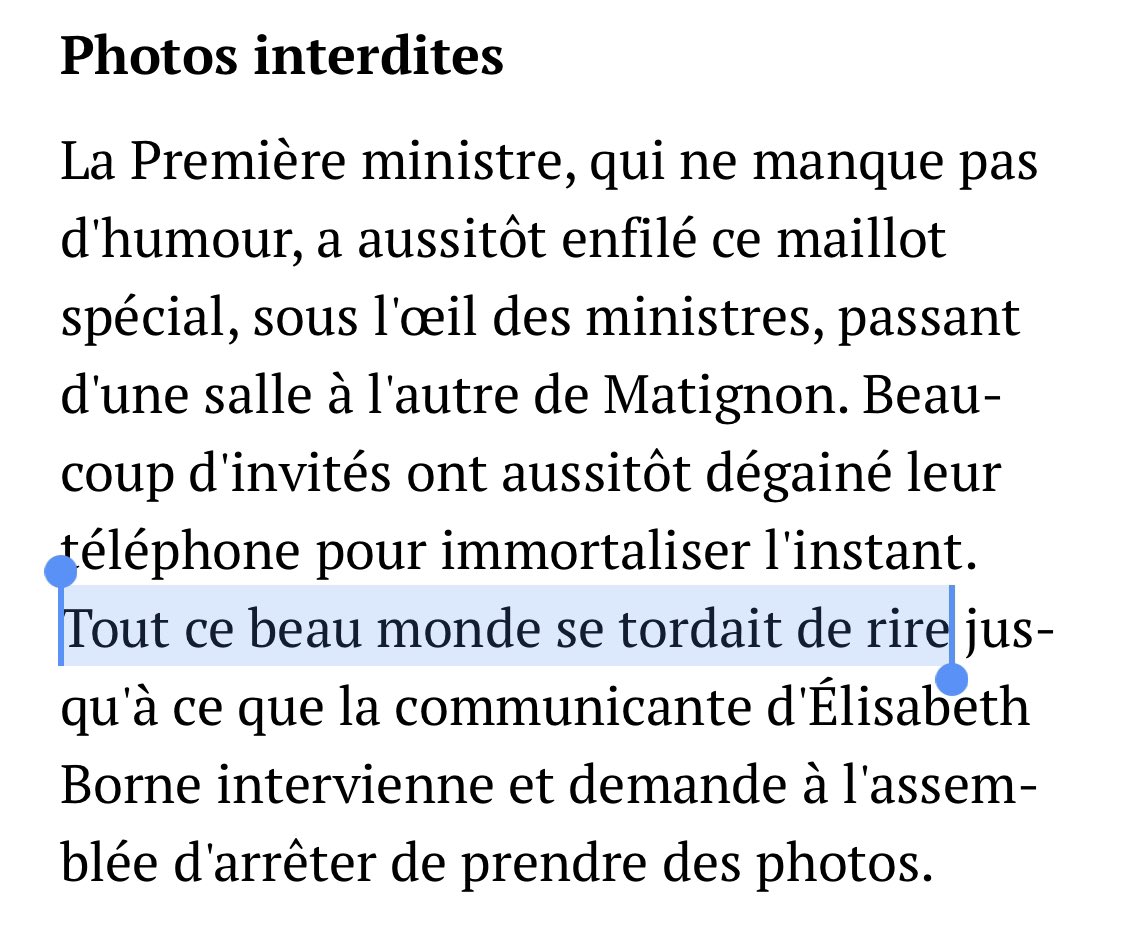 ElliotLepers's tweet image. Le cadeau d’Elizabeth Borne au secret santa de Matignon hier soir ?
Un maillot de foot floqué 49 devant et 3 derrière. Ces gens sont au pouvoir.