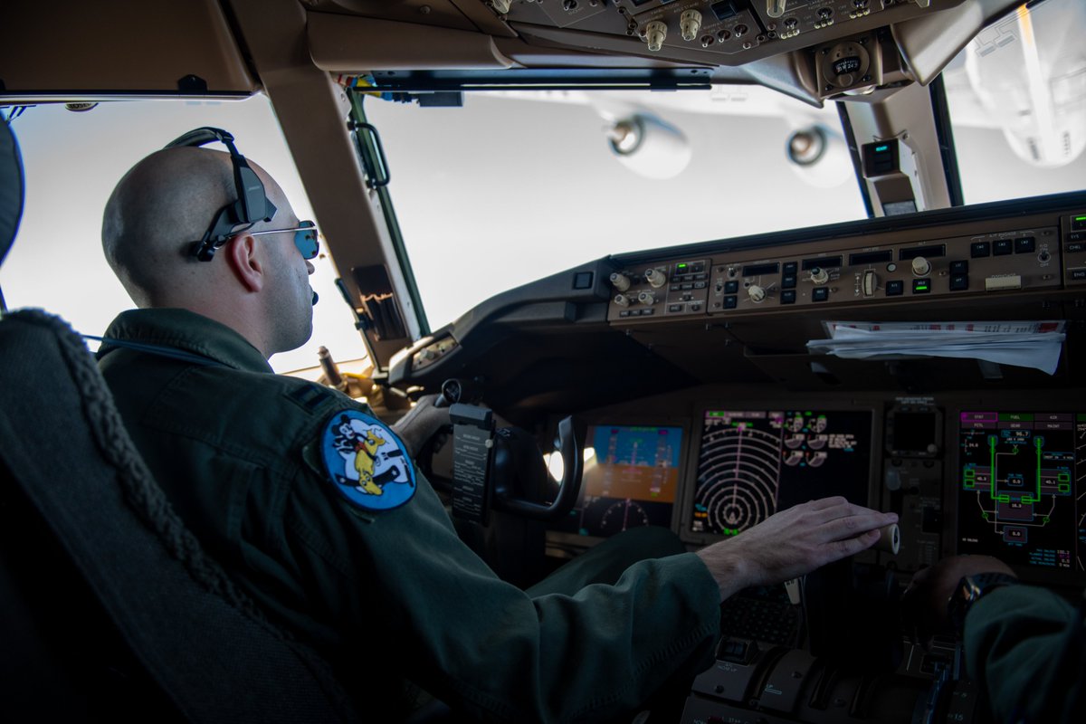 22ARW's tweet photo. @AirMobilityCmd's #22ARW complete the KC-46's first operational long-endurance flight in @INDOPACOM w/#2BW, a total of 42 hours, and managed to do it without a single threat to "turn this plane around!" ↩️✈️
Click below to read more! ⬇
https://t.co/TDaAaMrRRb
@usairforce @PACAF https://t.co/JxxsOmq5ZI
