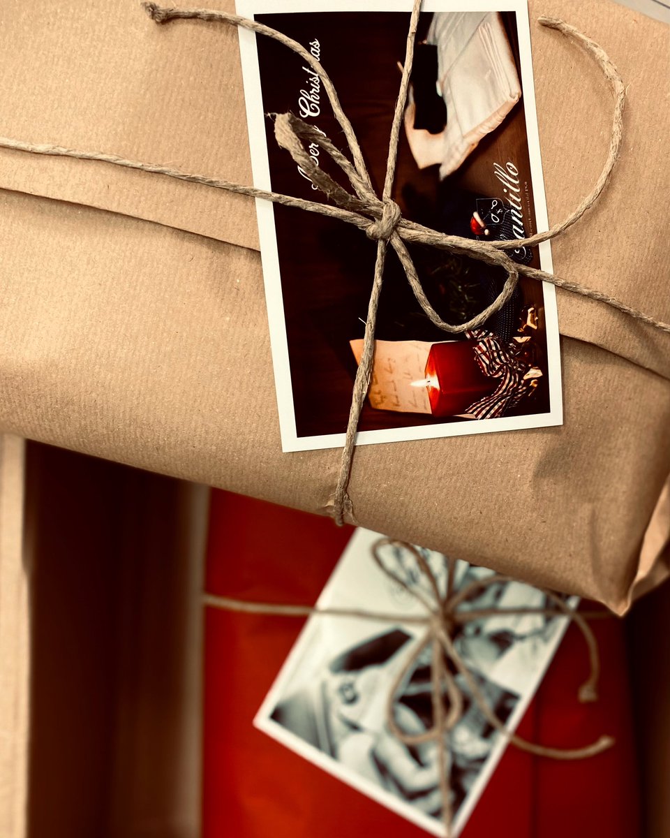 Santillo1970's tweet image. Last days to surprise your loved ones! 
#santillo1970 #fattoamano #italymade #craftmanship 🎁🎄✨

santillo1970.com