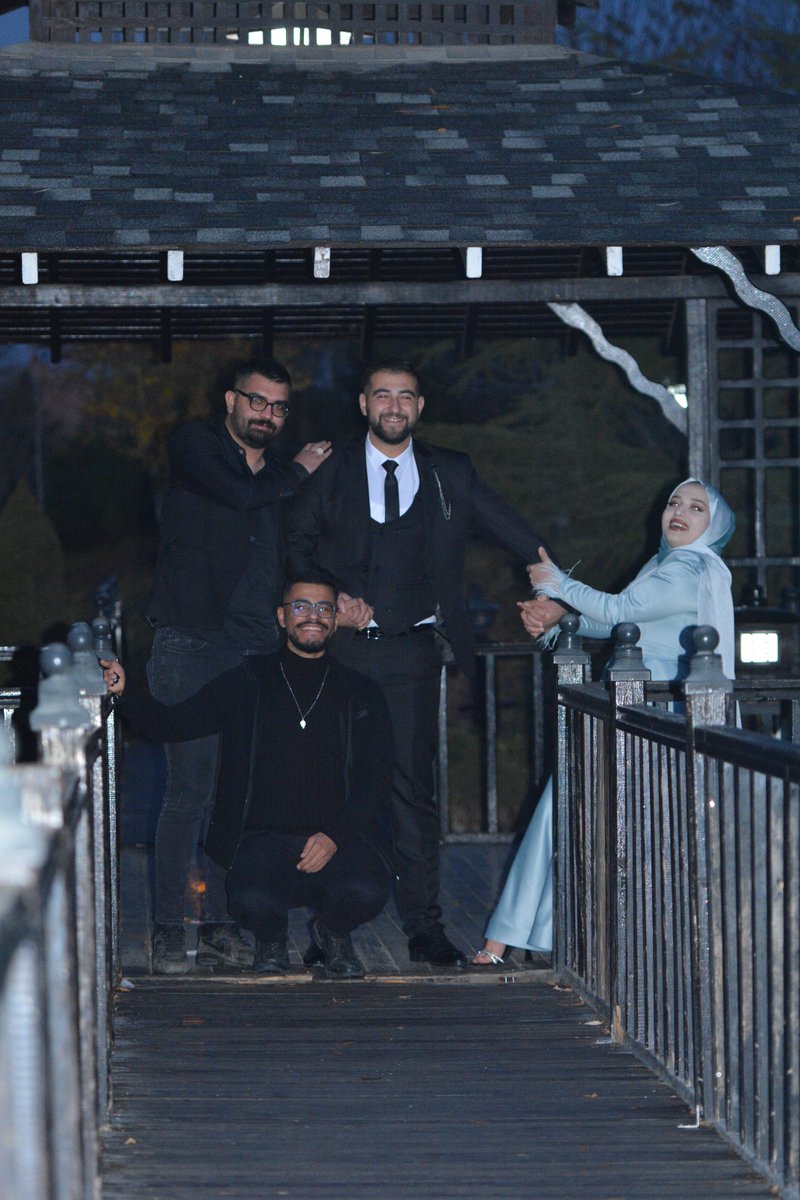 Mednee1's tweet photo. Kocamı şunların arasından bi çıkarsaydımm https://t.co/S3o7wUszpw