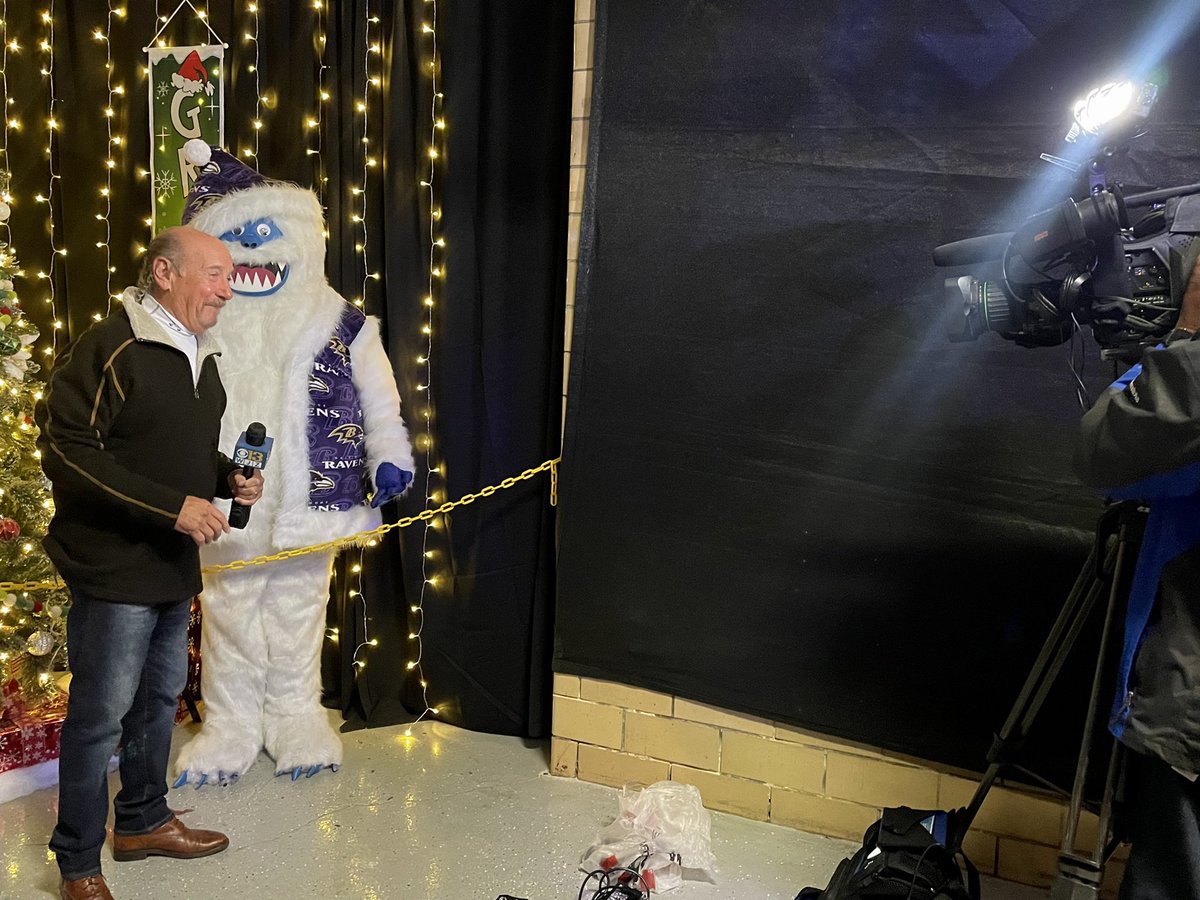BaltimoreFire's tweet photo. ICYMI: @MartyBassWJZ joined #Engine45 for this mornings #WheresMarty segment. We appreciate @wjz for helping #BCFD spread the holiday cheer this year! https://t.co/6PYBCFIFtN https://t.co/ogfcz67D5D