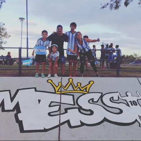 JohnnyAzaguate's tweet photo. #MESSI ♛
Johnny Azaguate
#messiart  #messifanart #graffiti #streetart #artecallejero #art #argentina #neuquén
@globalstreetart @streetartnews @_streetart @I_S_S_ART @Alternopolis @LeoMessiFanClub @Ieomessiok @TodaLaPrimeraA @sudanalytics_ @mundoleodeportv @Argentina @TyCSports https://t.co/eDi7o4gEiz