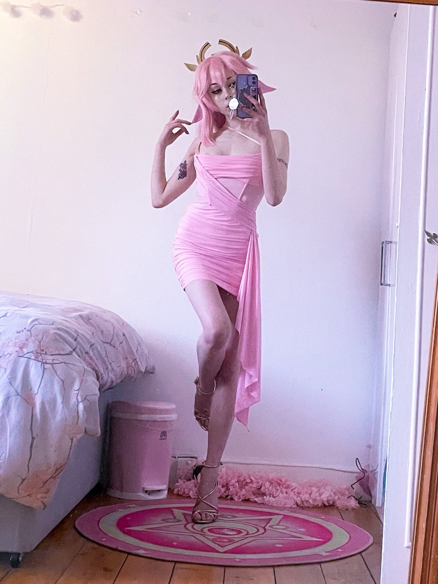 AnaelicCosplay's tweet photo. yae miko before/after the date 💗💕 https://t.co/PwbI3N6bRg