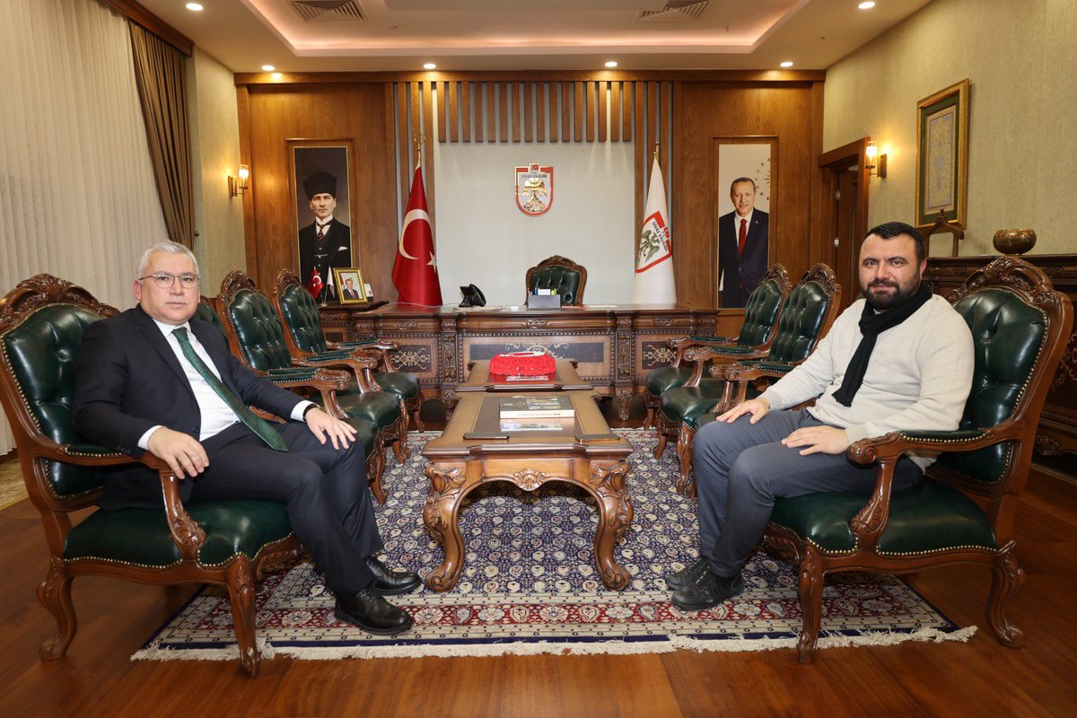 Valimiz Sn. Yılmaz Şimşek, 23. Dönem İl Genel Meclisi Üyesi Murat Toraman’ı makamında kabul etti.