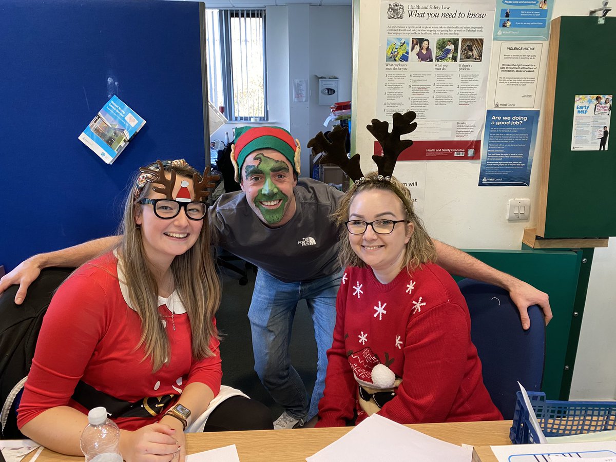 ZoeMorgz77's tweet photo. Christmas celebrations with the fabulous Turning Point staff and our families. Lots of activities and a chance for the children to show their wonderful artwork. @JodieBe98658801 @MaggieM01547891 @becky_warren2 https://t.co/72F9VivTQS