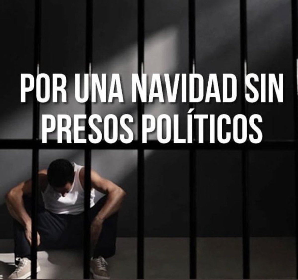 medinaroaalonso's tweet image. Para los familiares de los 299 Presos Políticos, son días de tristeza y dolor, pero también son días esperanza; ellos anhelan un acto de reconciliación, de encuentro entre todos los venezolanos, ellos esperan la libertad de cada uno de los presos políticos.