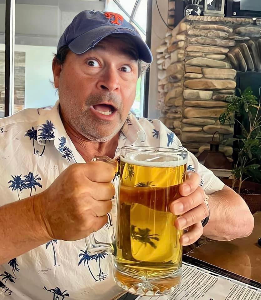 1010WINSMontone's tweet photo. Next on #NewYorkMets Hot Stove:
#SteveCohen buys the #NewYorkYankees then sells them to the #Wilpons (Sorry, itโs our time to have a little fun) #LGM https://t.co/3aLzQ66a05