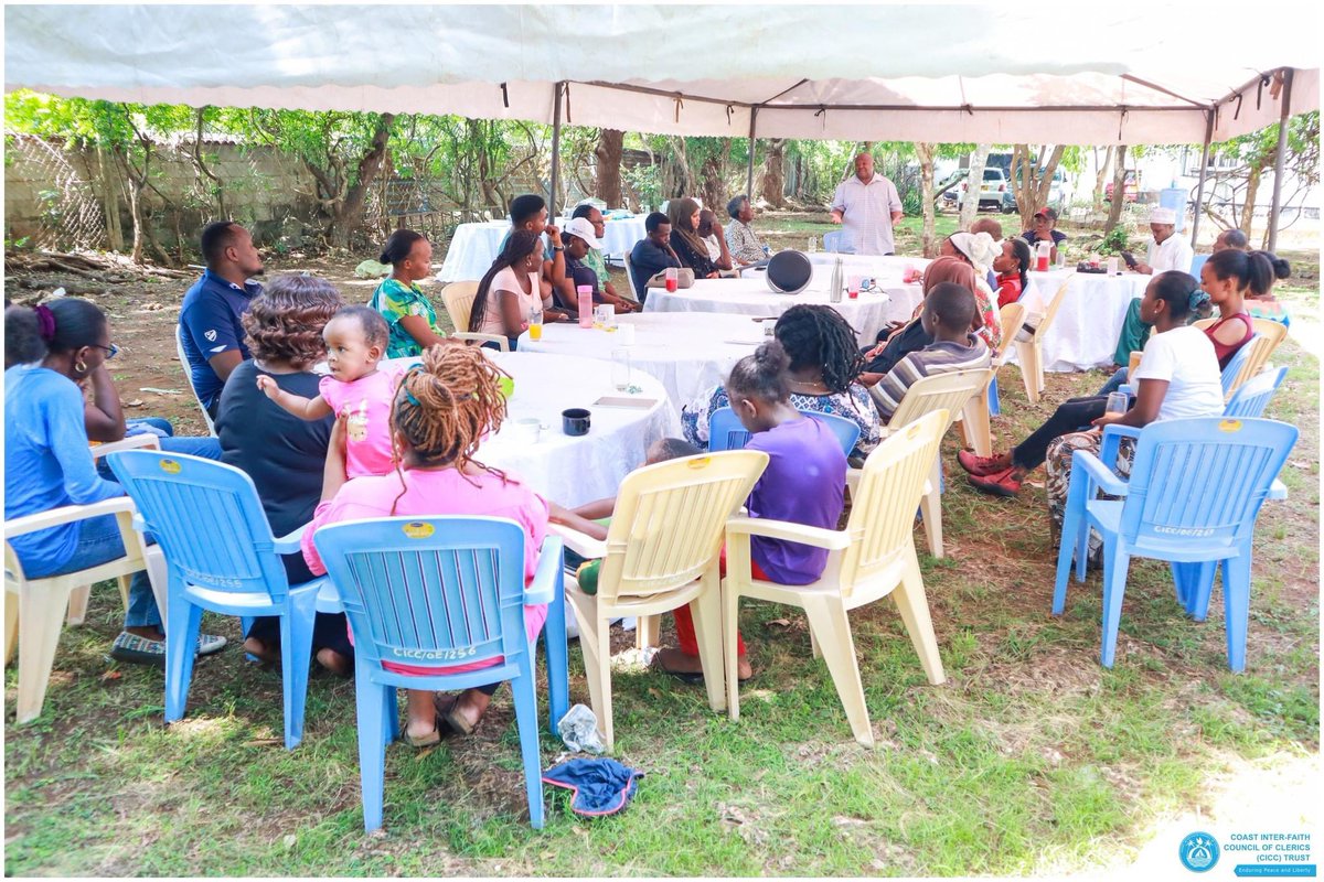 CICCTrust's tweet photo. CICC held an End of Year Meeting for the Board of Trustees &amp; Staff. The staff engaged in team-building &amp; later took time to reflect on 2022.

It was noted that the year was very fruitful with intense engagements. The staff appreciated the Board  for their support &amp; guidance. https://t.co/U7iXeLhtfz