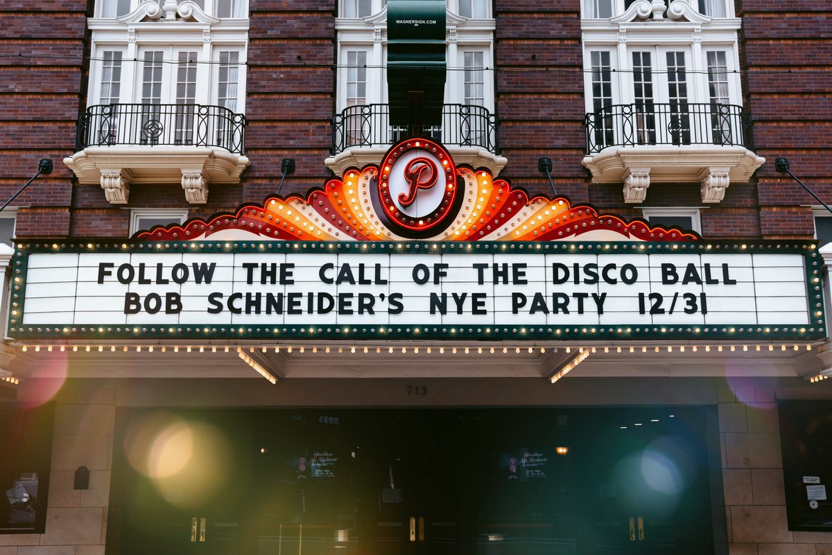 ParamountAustin's tweet photo. Maybe it’s much too early in the game, but we’d thought we’d ask you just the same…What are you doing New Year’s Eve? 🎶 We’re ringing in the New Year with Austin faves @Bob_Schneider, @primothealien, and @BIGSkinnyATX 🎫 https://t.co/oAUye8c81N

📸: Kevin G. https://t.co/o3n9zlwlqD