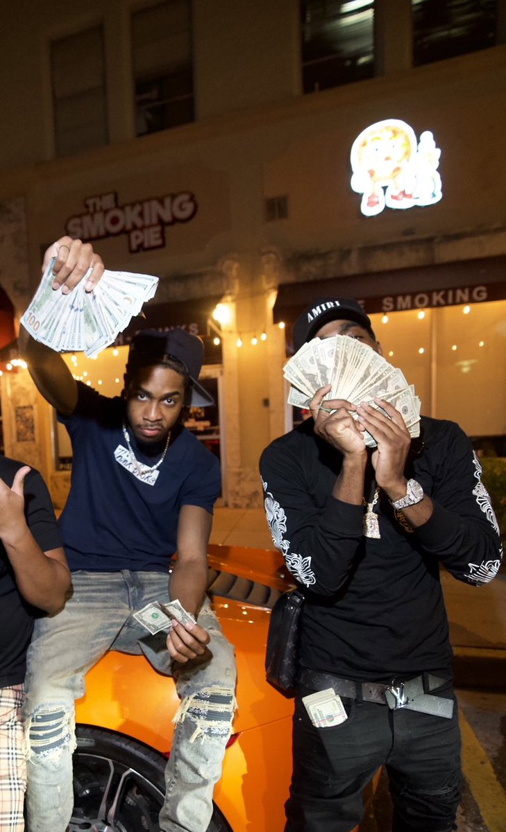 Stylitooo's tweet photo. ITS STILL FREEMYDAWG @BrokeBoyLord 🔓 https://t.co/fiaIWehUJO