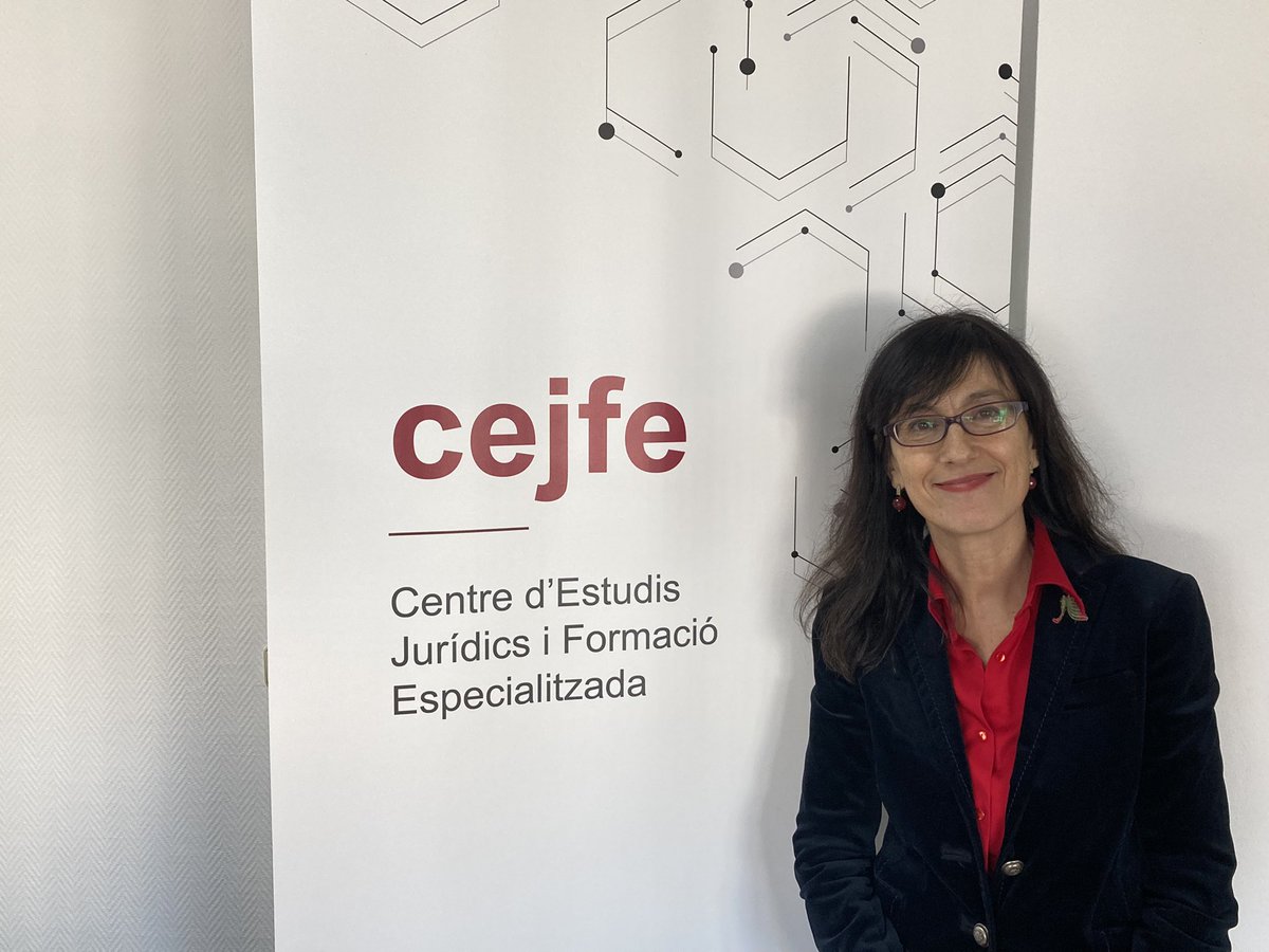 BodelonEncar's tweet photo. Començo una nova etapa al servei de la ciutadania com a directora del CEJFE. Agraïments a la Consellera Gemma Ubasart per la confiança i a l equip del CEJFE per la seva acollida. @gemmaubasart @cejfe @justiciacat https://t.co/jVj2a8cbDM