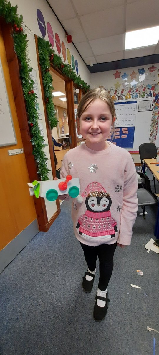 MrsVKiddie's tweet photo. This @F1 car even had a petrol pump! #vpsstem #junkmodel @MissLMcPherson https://t.co/t84iIVSX6O
