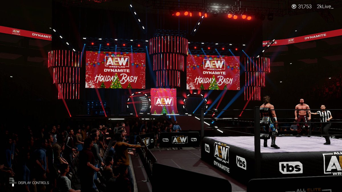 #AEW #HolidayBash Arena mod! for #WWE2k19 

The Chandelier Flips from Red to Green