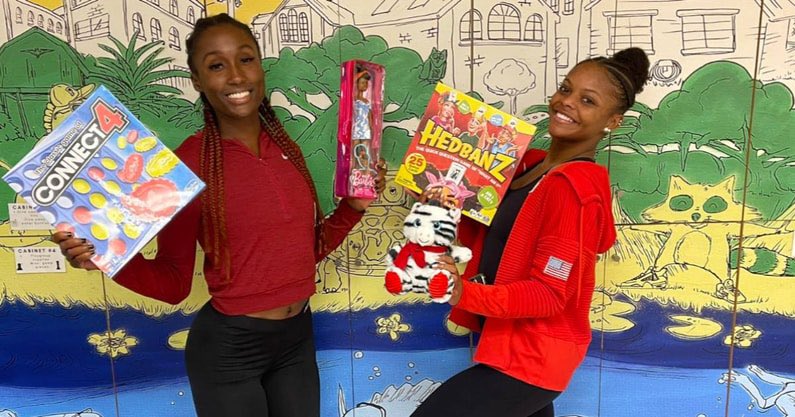 On3NIL's tweet photo. Florida’s Trinity Thomas and Talitha Diggs used NIL to give back.

They bought presents and visited with children at UF Health Shands Hospital.

“Just to give back and use our platform that we’ve been blessed with to bless others.”

Story from @AndyWittry: https://t.co/bGZDJNl2F2 https://t.co/fgMvQ1dwlR