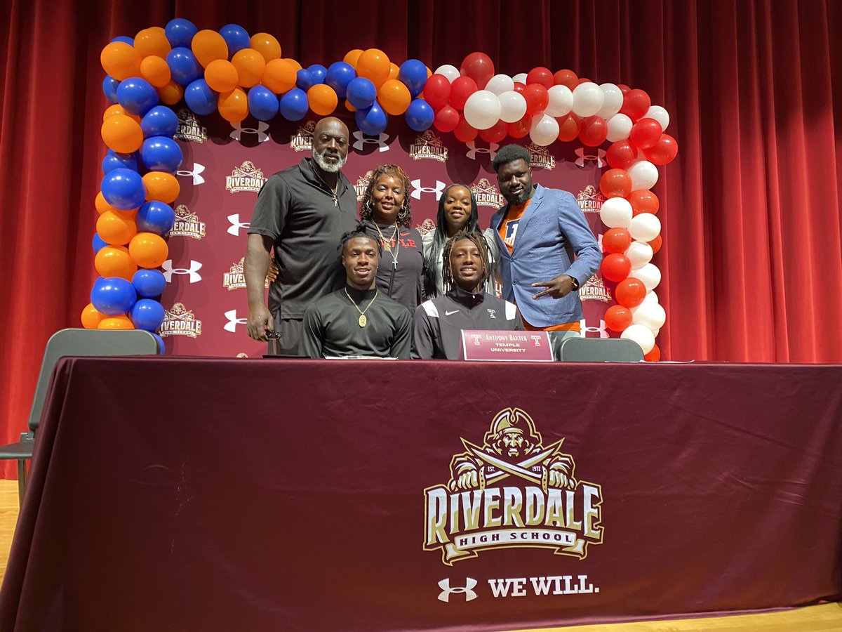 Dustin Levy (@dustinblevy) on Twitter photo Congrats to <a href="/RaiderAthletes/">RiverdaleAthletics</a> Jaheim Clarke and AJ Baxter who signed their letters of intent today! Baxter will be playing for <a href="/Temple_FB/">Temple Football</a> while Clarke will join Aaron Henry’s defense at <a href="/IlliniFootball/">Illinois Football</a>. Congrats to <a href="/RaiderAthletes/">RiverdaleAthletics</a> Jaheim Clarke and AJ Baxter who signed their letters of intent today! Baxter will be playing for <a href="/Temple_FB/">Temple Football</a> while Clarke will join Aaron Henry’s defense at <a href="/IlliniFootball/">Illinois Football</a>.