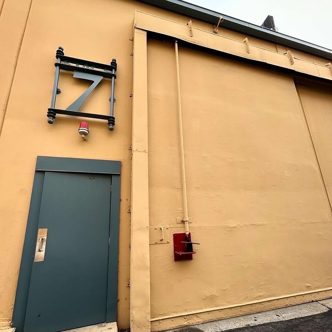 Raleigh_Studios's tweet photo. A few lot shots from casting director @tonymiros while attending the awards screening "Tár" at the #chaplintheater 

#raleighstudioshollywood #raleighstudios #movielot #studiolot #soundstages #classichollywood #hollywood https://t.co/yRib9vAI8G