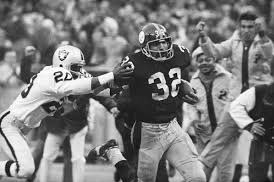jacktatumdocum1's tweet photo. RIP Franco Harris. His catch 50 years ago named the immaculate reception changed the fortune of two franchises, the Pittsburgh Steelers and Oakland Raiders. #JackTatumDocumentary #FrancoHarris #OaklandRaiders #PittsburghSteelers https://t.co/bdmsdLitui