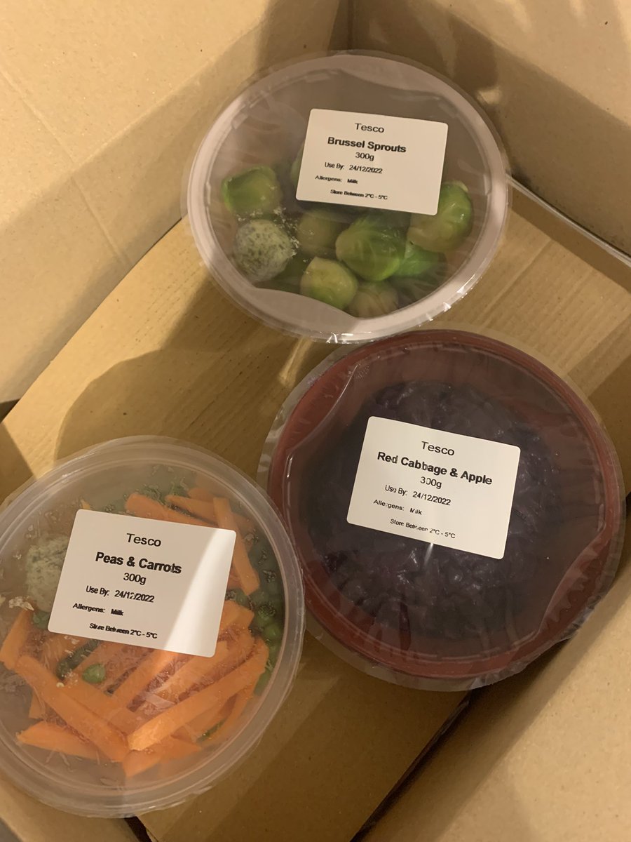 Mingaminoo's tweet photo. @Tesco well you’ve definitely surpassed yourselves today-the beef I preordered by the 14 December, hasn’t arrived with my online food delivery, apparently it was unavailable &amp; the food that did arrive was an absolute joke. Yes, these are use by 24 December!! And black potatoes 😱 https://t.co/1YHtHWY7bS
