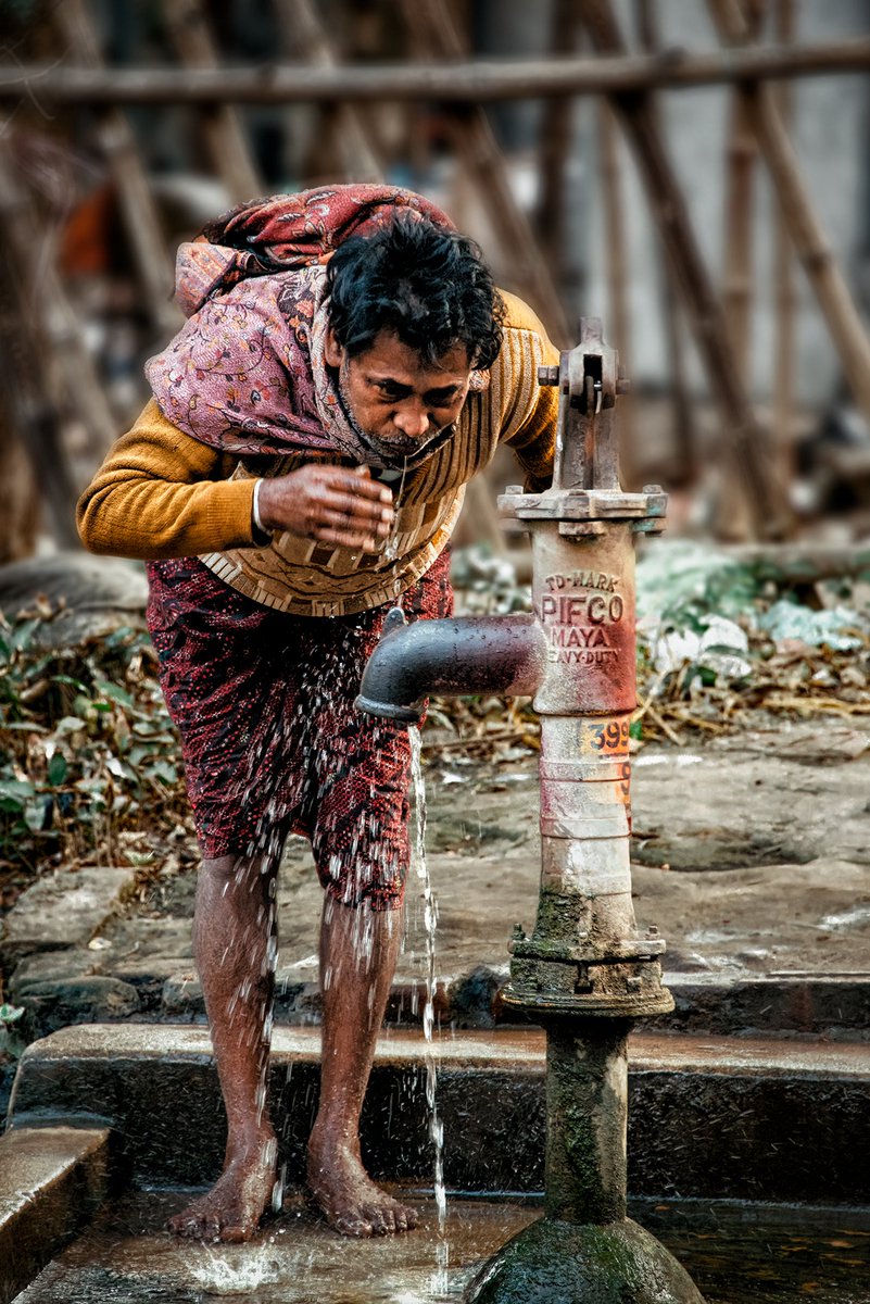 crostwicksnaps's tweet photo. Tarapith. West Bengal. Tantric Temple and adjoining cremation grounds where sādhanā are performed.

#India #Tarapith #WestBengal #Sadhana  
#PeopleofIndia #travel #Hindi #Tantric
#travelphotography  #photography #holyman #sadhusofindia
#indiapictures #indianphotos #travelindia https://t.co/AbZcSay1YY