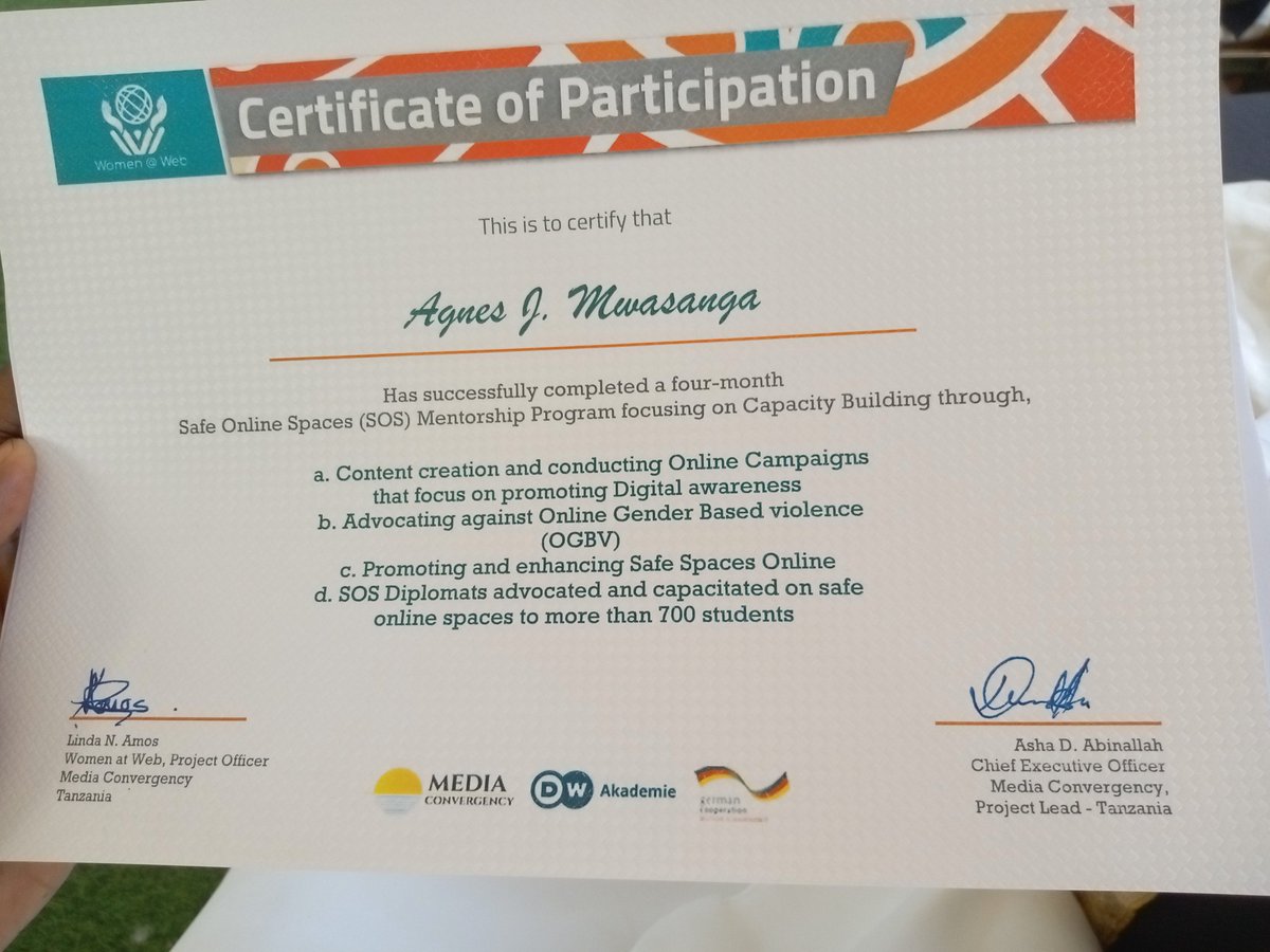 agmwasanga's tweet photo. Here I am, standing as a SOS Diplomat having undergone 4 months of mentorship under @MediaConvergecy @WomenAtWebTZ_MC. Advocating against OGBV. Promoting and enhancing safe online spaces for all.
I am grateful for the opportunity I got to learn.ππ
#MitandaoTZ
#SOSDiplomats https://t.co/lxhVdTfqkX