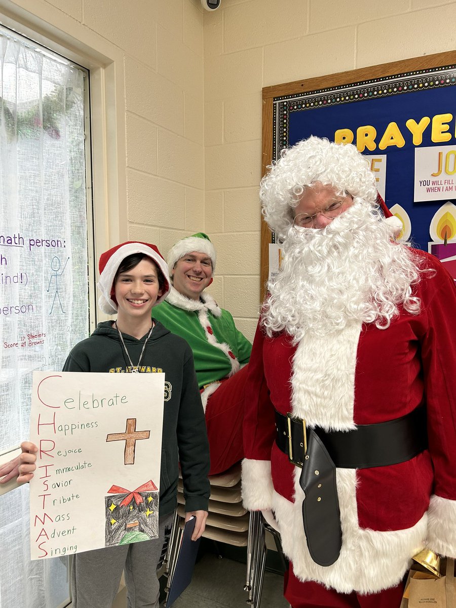 SMOFSchool's tweet photo. A festive way to begin Christmas Break!  Merry Christmas! https://t.co/cpimndnOea