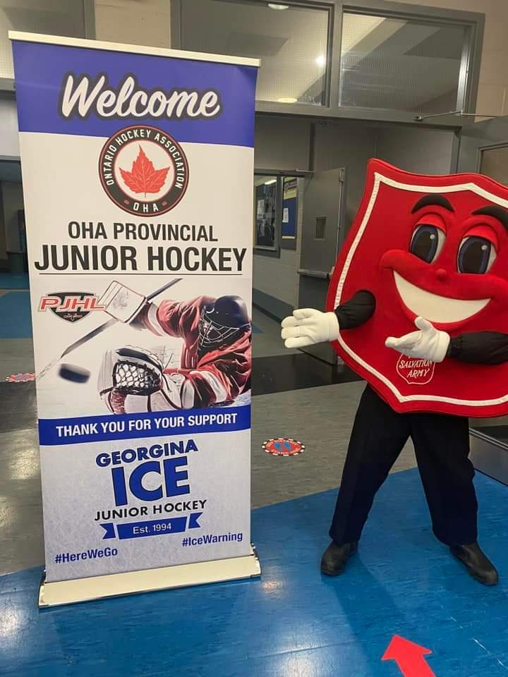 GeorginaIce's tweet image. T - 2 days until our biggest game of the year vs Port Perry Lumberjacks 🧊🧊 29th Annual FREE Admission Christmas game 🎅🤶🎄 We'll see you Friday #Rollice #Section94 #BlueLineBoosterClubBar #HockeyNightInGeorgina
