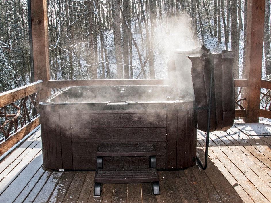 HAVENLifestyles's tweet image. Even though it&apos;s cold outside, that shouldn&apos;t stop you from enjoying your outdoor space.

#winter #backyarddesign #winterdesign #design #backyard #outdoorspace #patio