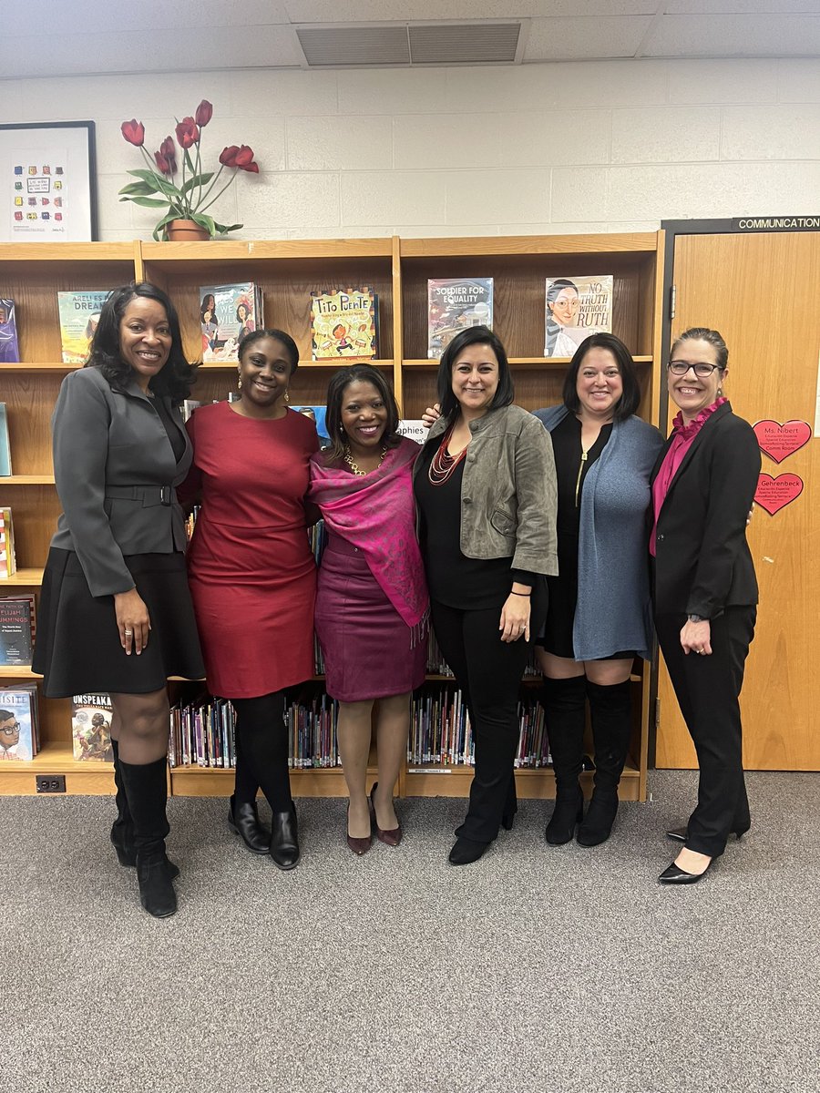 Lovely visit today from <a href="/MCPS/">MCPS</a>  #superintendent Dr. Monifa McKnight &amp; <a href="/mocoboe/">Moco BOE</a> VP Shebra Evans to see all the wonderful things <a href="/RollingTerrace/">Rolling Terrace ES</a> is doing in our #duallanguage program - Gracias por visitar! <a href="/Esema_Leads/">Michelle Esema</a> <a href="/NZVillavicencio/">Norma Villavicencio</a> <a href="/mrsthewlett/">Tamara Hewlett, Ed.D.</a> <a href="/cowboyandt/">Tessa Arevalo</a> <a href="/SusanLevy4/">Susan Levy</a>