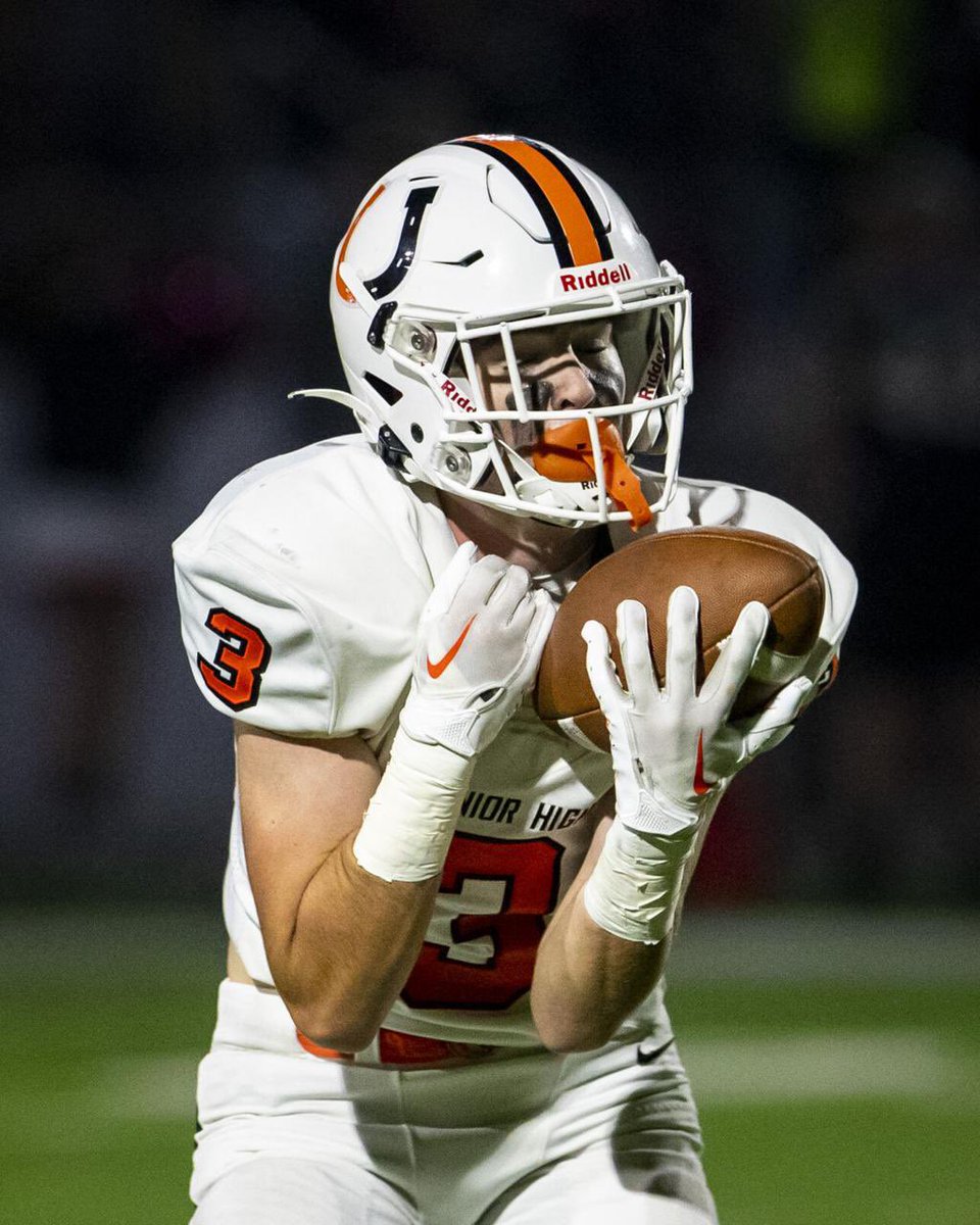 Senior Bronc Football tweet media