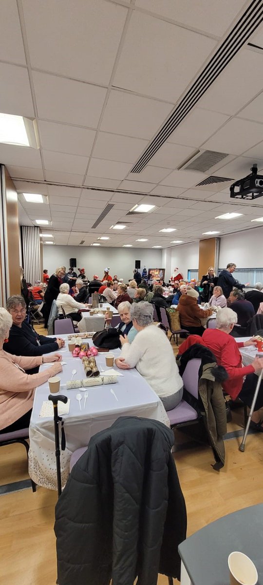 Such a great day here at Eccles Gateway today for the 'Five Days Of Christmas' event organised by Councillor @SamanthaJayneb4. A big well done and thank you to everyone involved! 🎅🎄♥️

<a href="/NicolaMather7/">Nicola Mather</a> <a href="/ShazYousaf1/">Shaz Yousaf</a> @ClaireFewings96 <a href="/MarkNev2/">MarkNev</a> <a href="/KarenSnape77/">Karen Snape</a> <a href="/LizPerrin2/">Liz Perrin</a>
