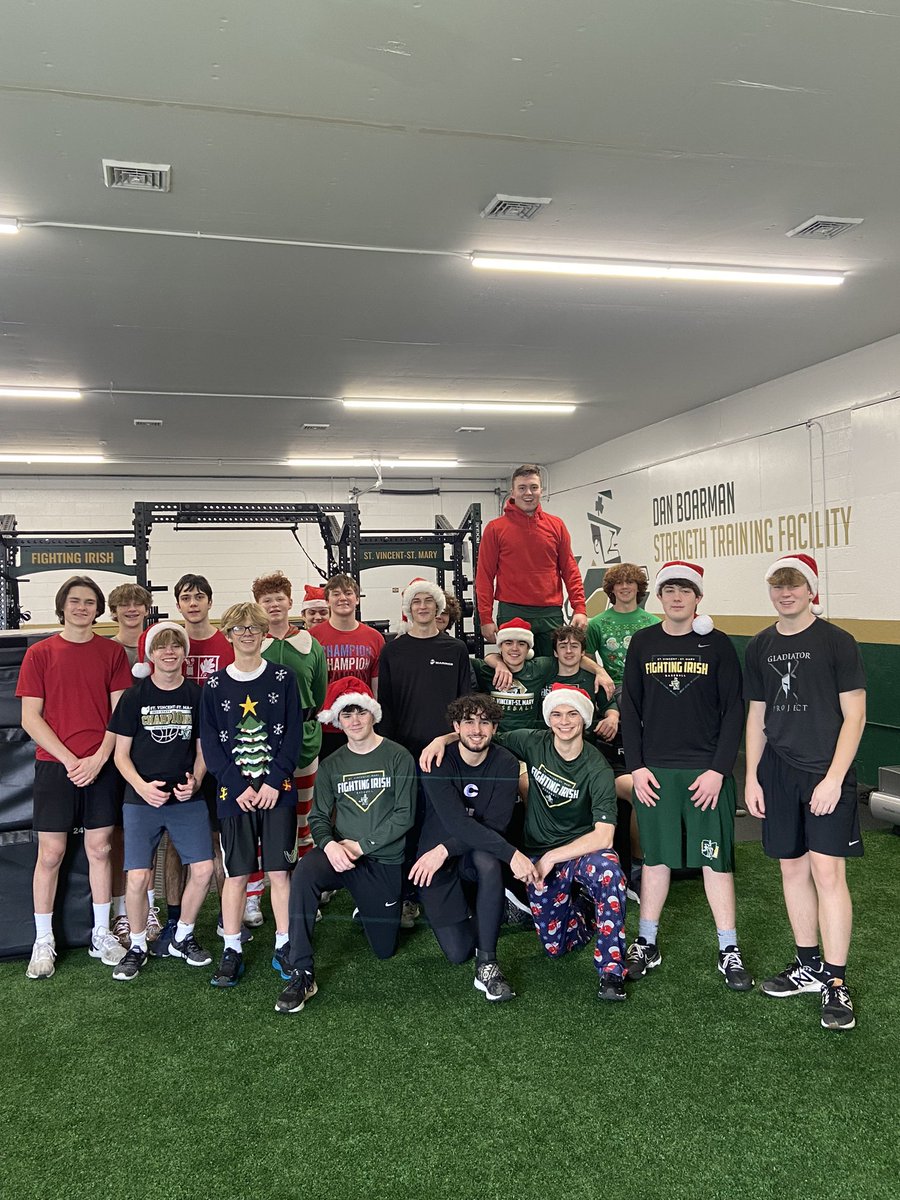 That time of year CHRIST IS BORN…..great turn out for our Christmas themed lift ✝️🎄🎅🏻

#TheGoldStandard☘️