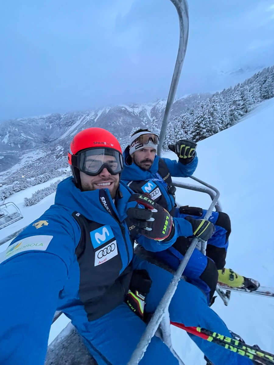 GermanSagasSki's tweet photo. Nice way to face the Christmas break! We will continue pushing and trying to get as far as possible! @rossignol_1907 @RFEDInv https://t.co/LnmUmEfAtF