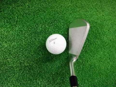 golfdaisuki2's tweet image. スリクソン ZX5 Mk II アイアンを試打しました。

軟鉄の質感が良く、カッコいいデザインが目を引きます。
カッコいいですが、決して気難しいタイプではなく、フルキャビティのような親しみやすさをもつアイアンです。

#スリクソン #ZX5 #ゴルフ