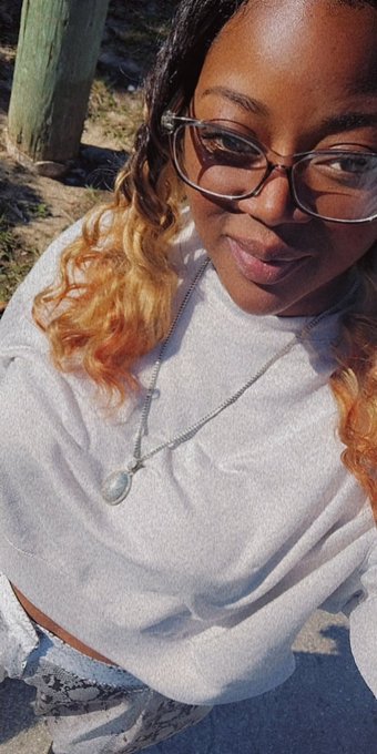 I love that my sister's birthday is the first day of winter!! https://t.co/RVQKhtSR3Z<a href="/tag/bigolive"class="tags"><span>#bigolive</span></a>