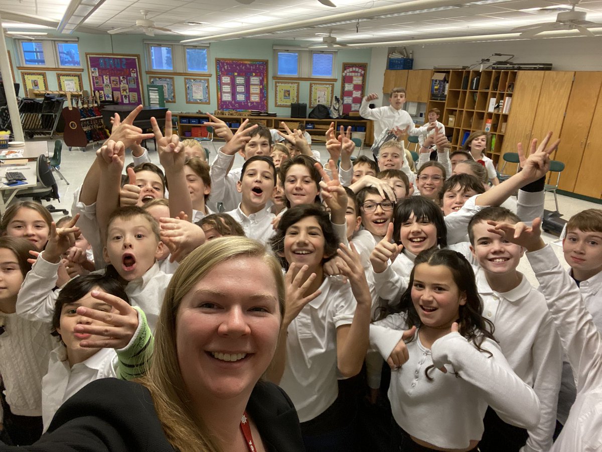 This morning I found out the South Elementary School 5th grade band students love a good selfie just as much as I do!!
Congrats to all our 5th graders on a great Winter Concert! 🎶