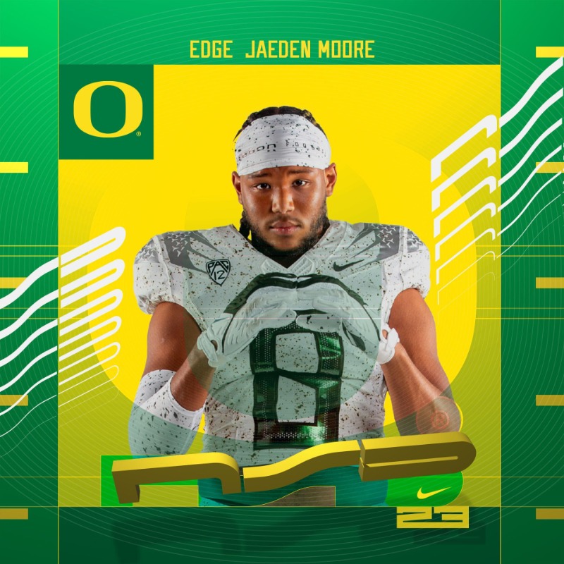 oregonfootball's tweet photo. Ready to get after the quarterback.

Welcome to the family, @JaedenJMoore!

#GoDucks x #NSD23