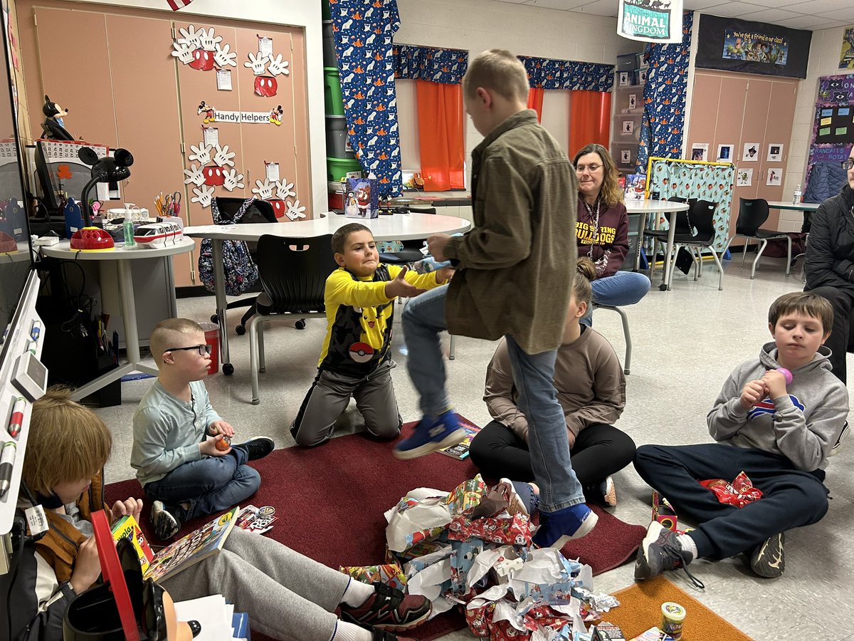 Stephanie Weller tweet media