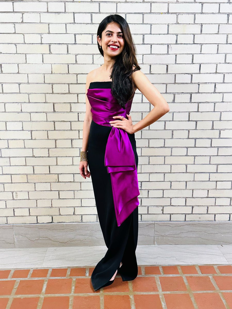 ModiYashasvi's tweet image. Achieved a milestone ✅ Graduated 👩‍🎓