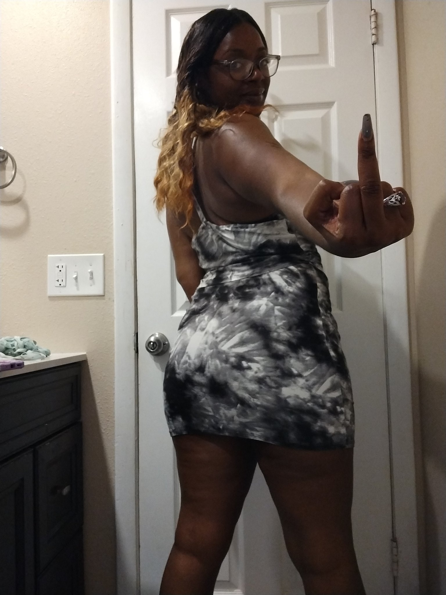 Oh I thought a no ass having bitch said sumthin https://t.co/pbfo0oc3Pl