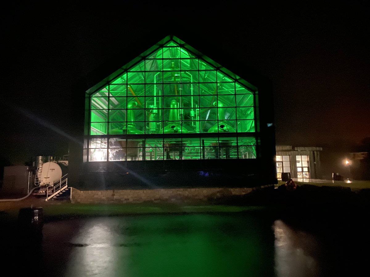 Supporting @SamaritansIRL on the longest night. Lighting up @ArdaraDistilled. Samaritans are there for everyone even on the longest nights - 116123 #SamaritansLongestNight #LongestNight2022