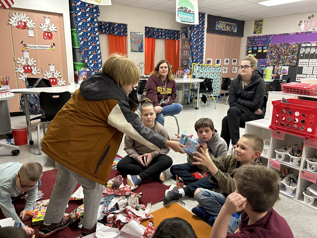 Stephanie Weller tweet media